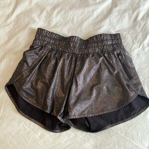 Lululemon Tracker shorts